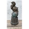 Image 6 : Bronze Squirrel on Flower