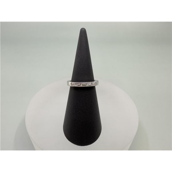 14K White Gold & Diamond Ring