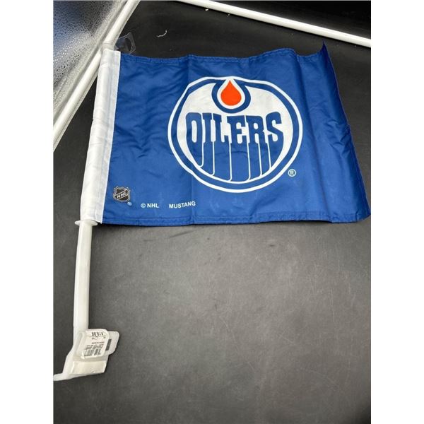 Edmonton Oilers 11×15 Inch Car Flag by Mustang