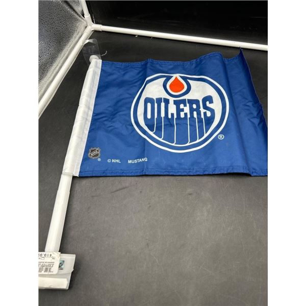 Edmonton Oilers 11×15 Inch Car Flag by Mustang