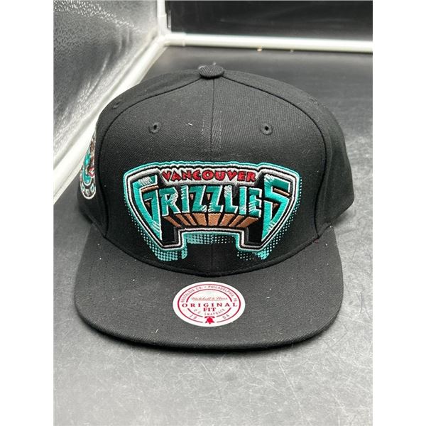 Vancouver Grizzlies Big Face 7.0 Black Cap, Size NS Snapback