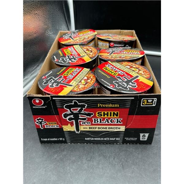 Nongshim Shin Black Premium Ramen Noodles With Beef Bone Broth, 6 Cups, 110 g Each