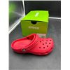 Image 2 : Crocs Clog Shoes in Red Size J4 Youth