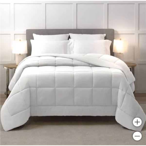 Below Zero Cooling Comforter, Queen Size, 90 x 98 in, Soft Comfort