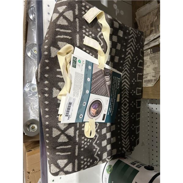 Eden Washable Woven Jacquard Rug, 5ft x 7ft, 150cm x 210cm