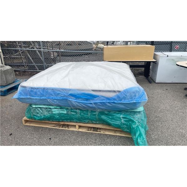 Skid of 2 King Size Kingsdown Mattresses