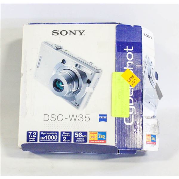USED A SONY CAMERA WITH A BATTERY