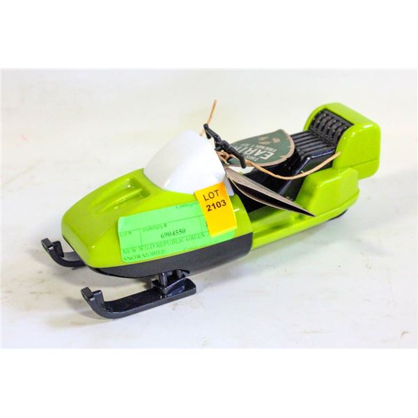 NEW WILD REPUBLIC GREEN SNOWMOBILE