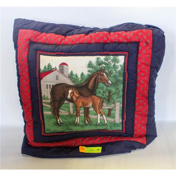 QUILT-PILLOW HORSES (18"X18") EXTENDS TO QUILT