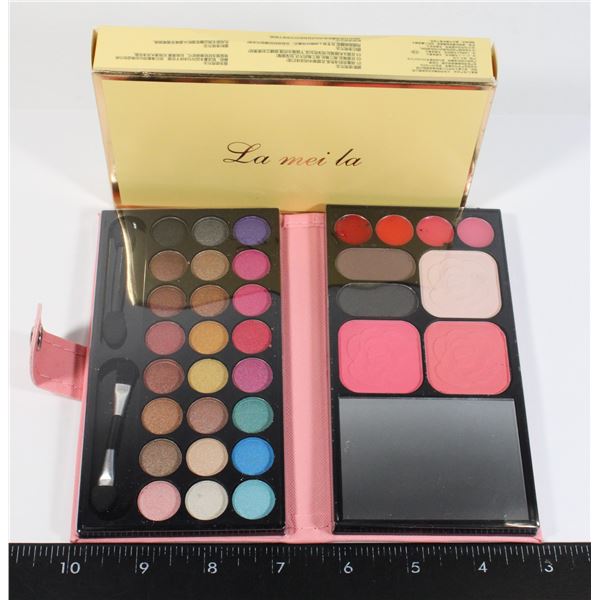 NEW PINK WALLET TRAVEL EYE COSMETIC PALETTE