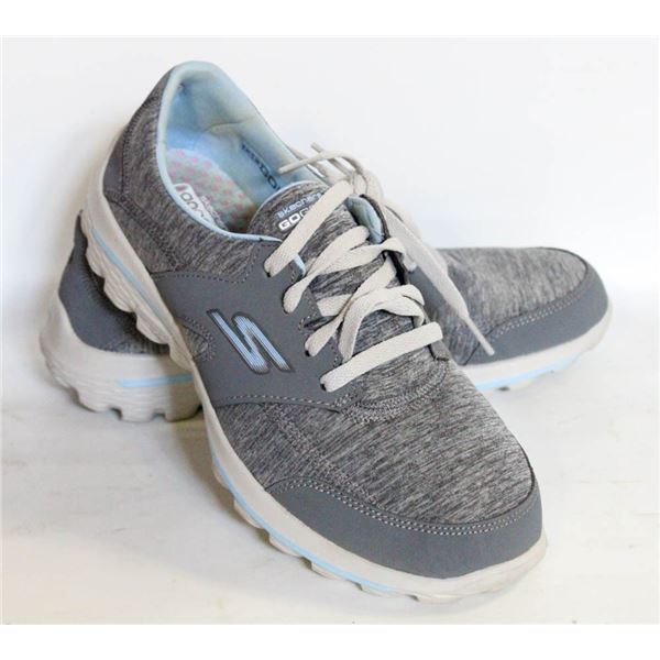 SKECHERS WOMENS SIZE -8 GREY