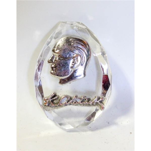 SMALL MUSTAFA KAMAL ATATURK CRYSTAL PAPERWEIGHT