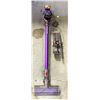 Image 1 : DYSON V8 ANIMAL EXTRA WITH CHARGER STATION