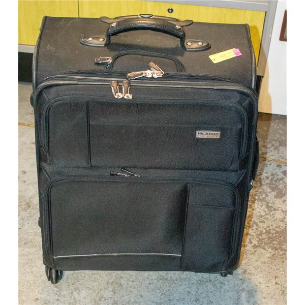 RICARDO SUITCASE