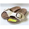 Image 1 : MEMORY FOAM SIZE 8 LADIES SANDALS-ESTATE