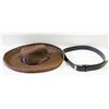 Image 1 : SZ LARGE BLACK LEATHER BELT + NEW ROOTS