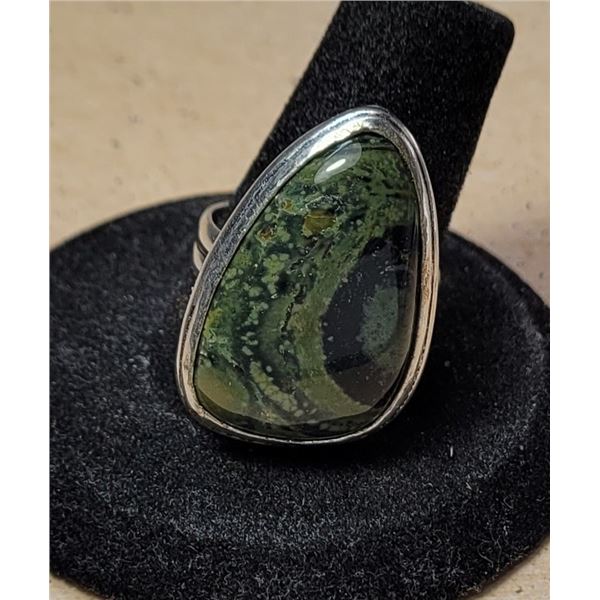 10)  BEZEL SET STAMPED 925, AFRICAN KAMBOBA