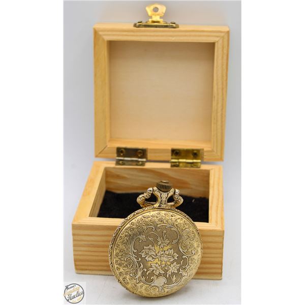 WOODEN STORAGE BOX WITH "FLEET" GOLD-TONE