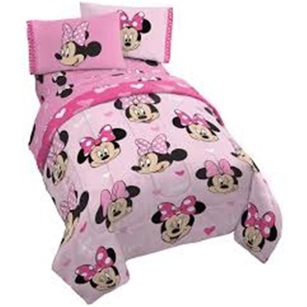 NEW 4 PIECE TWIN BED SET MINNIE MOUSE