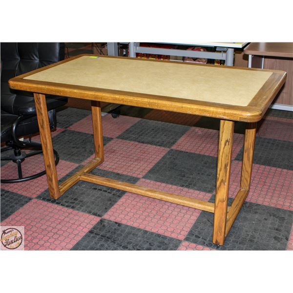 VINTAGE OAK WOOD TABLE/DESK