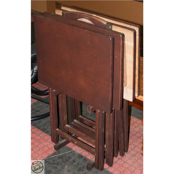 VINTAGE SOLID WOOD TV TABLES W/STAND (4)