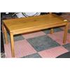 Image 1 : VINTAGE SOLID OAK COFFEE TABLE 18"HX40"LX18"D