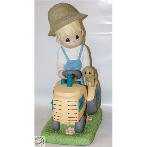 14" PRECIOUS MOMENTS STATUE MADE IN 2005