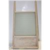 Image 1 : ANTIQUE WASHBOARD-ESTATE