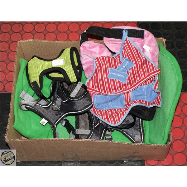 FLAT OF SIZE SMALL DOG HARNESSES WITH