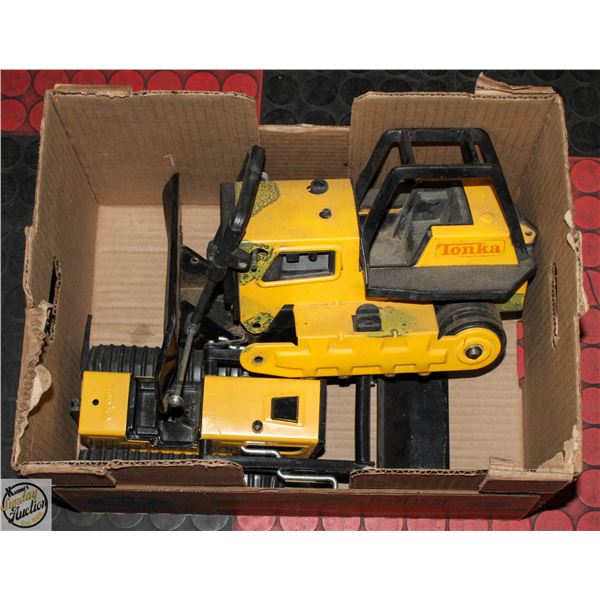 PAIR OF METAL TONKA TRUCKS