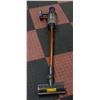 Image 1 : DYSON V10 HANDHELD VACUUM