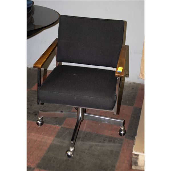VINTAGE OFFICE CHAIR- NIGHTINGALE- MADE IN CANADA