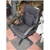 Image 1 : SWIVEL OFFICE CHAIR