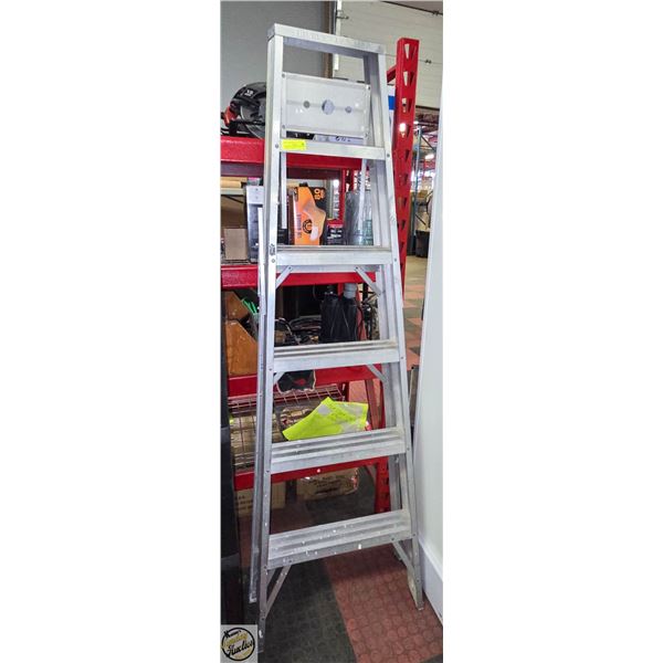 INSURANCE CLAIM: 6' STEP LADDER *SMOKE DAMAGE*