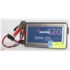 Image 1 : SAMLEX POWER INVERTER 120 WATTS.