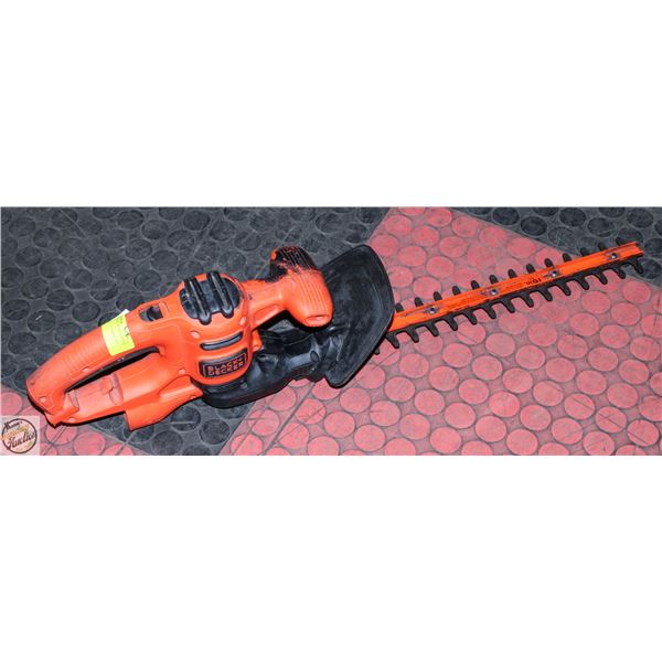 BLACK AND DECKER 16 INCH HEDGE TRIMMER -