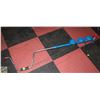 Image 1 : 8 INCH BLUE ICE AUGER