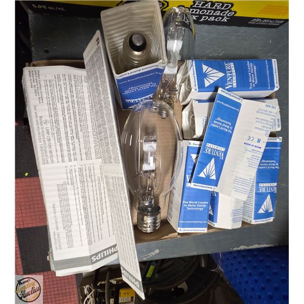 NEW FLAT OF METAL HALIDE 175W BULBS CLEAR