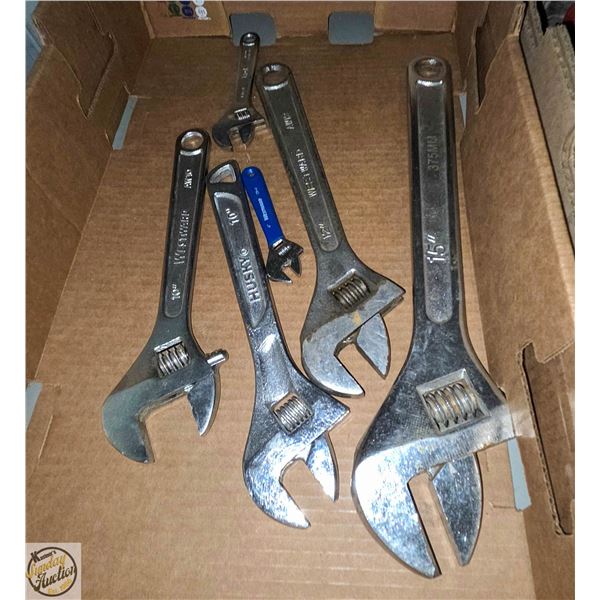 FLAT WITH 7 CRESCENT WRENCH TOOLS INCL. 4",