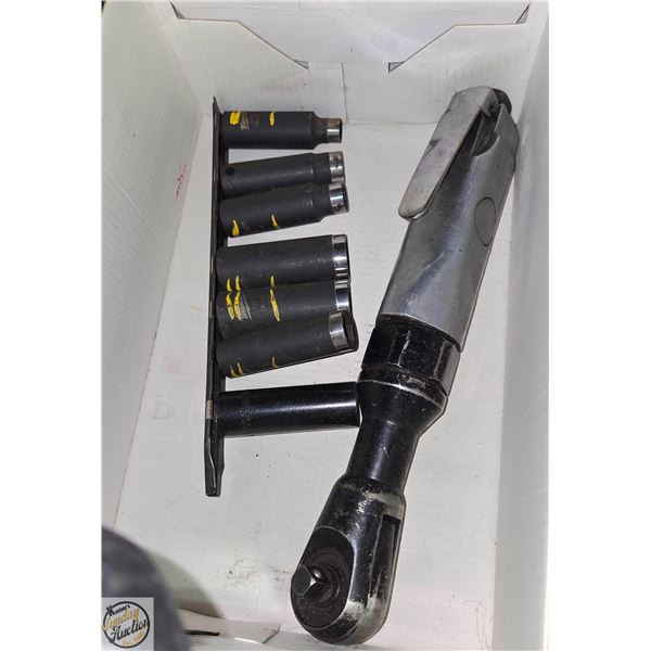 BOX WITH 3/8" AIR RATCHET DRIVER - COMES