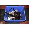Image 1 : RECYCLE BIN OF ASSORTED TOOLS AND DECOR