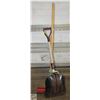 Image 1 : FLAT OF STEEL SQUARE-POINT D-GRIP SHOVEL AND WIDE
