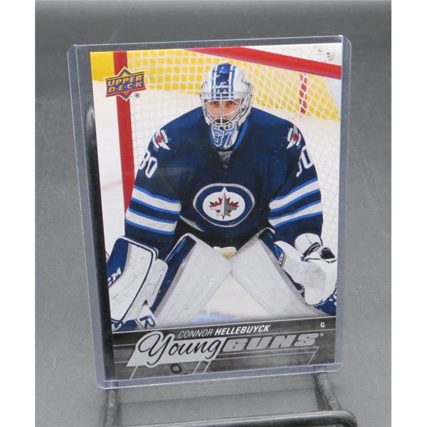 2015-16 Upper Deck Oversized #214 Connor Hellebuyck YG Rookie Card