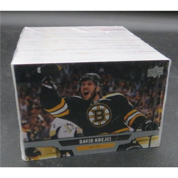 2013-14 Upper Deck Hockey Series 1 Complete Set 200 Cards BV $35