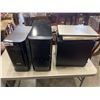 Image 1 : 3 PARTS COMPUTERS ANDS 2 LAPTOPS