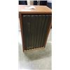Image 2 : REALISTIC FLOOR SPEAKERS