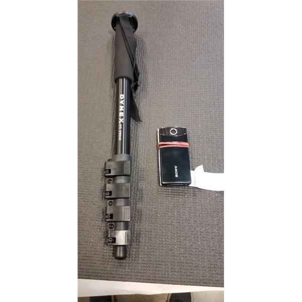 SONY MOBILE HD SNAP CAMERA BLOGGIE TOUCH, WITH MANUAL AND DYNEX MONOPOD