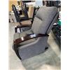 Image 3 : EXCELSIOR ELECTRIC RECLINING CHAIR, WORKING WITH POWER ADAPTOR