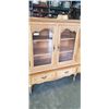 Image 2 : WIDE DISPLAY CABINET WITH BASE AND 2 KEYS OVER 7FT LONG