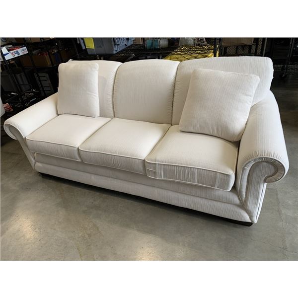 AS NEW LAZY BOY HIDE A BED RETAIL $3800